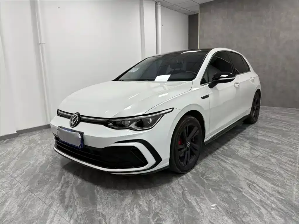 Volkswagen Golf — фото 1