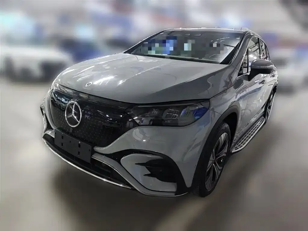 Mercedes-Benz EQE SUV 2023 из CN, фото 3