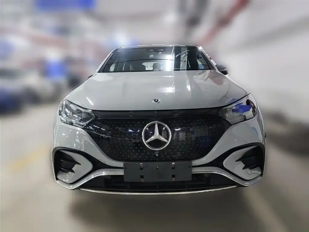 Mercedes-Benz EQE SUV 2023 из CN, фото 5