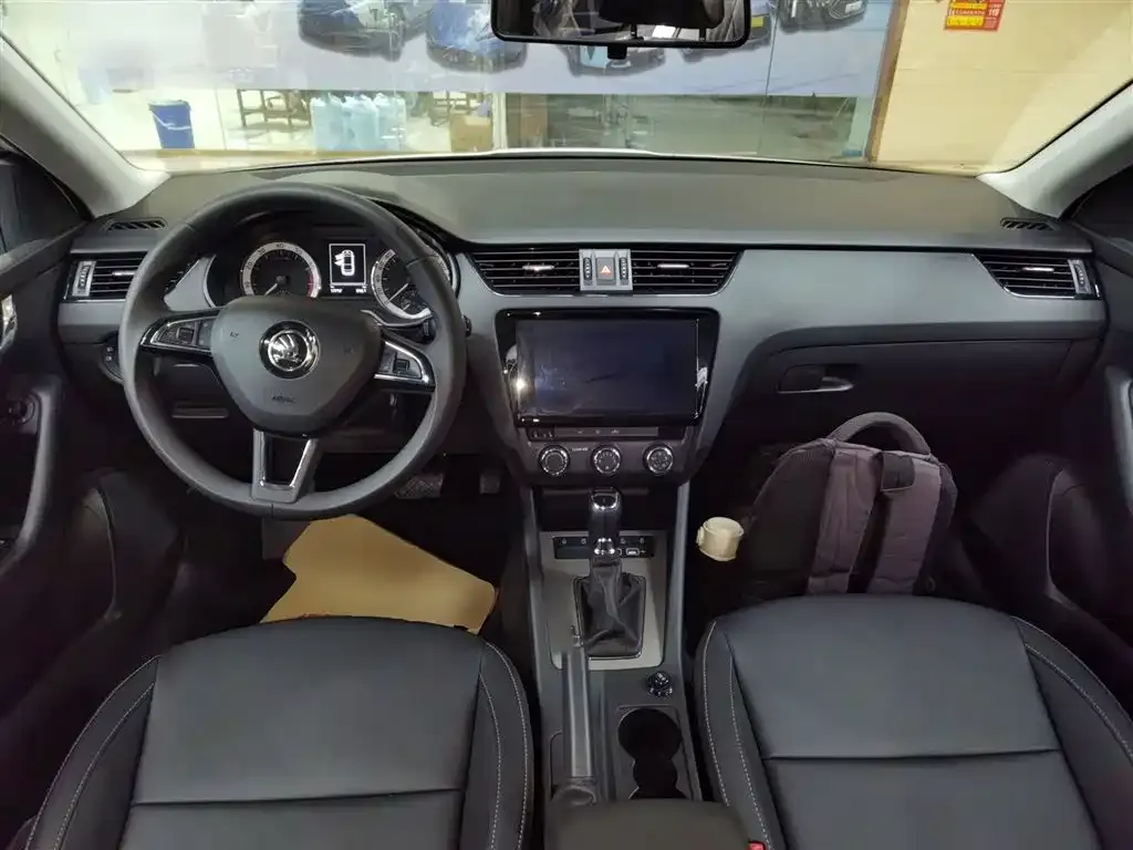 Skoda Octavia 2023 из CN, фото 9