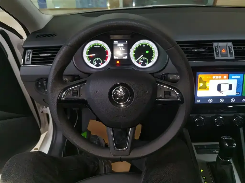 Skoda Octavia 2023 из CN, фото 5