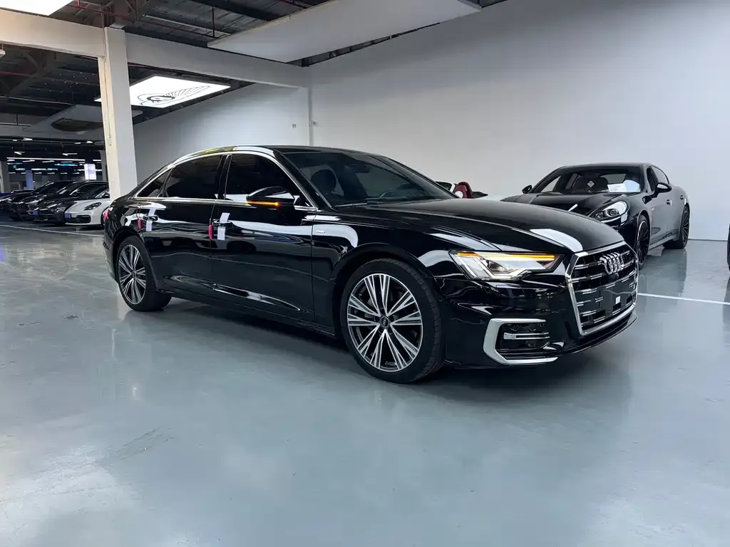 Audi A6L 2023 из CN, фото 2