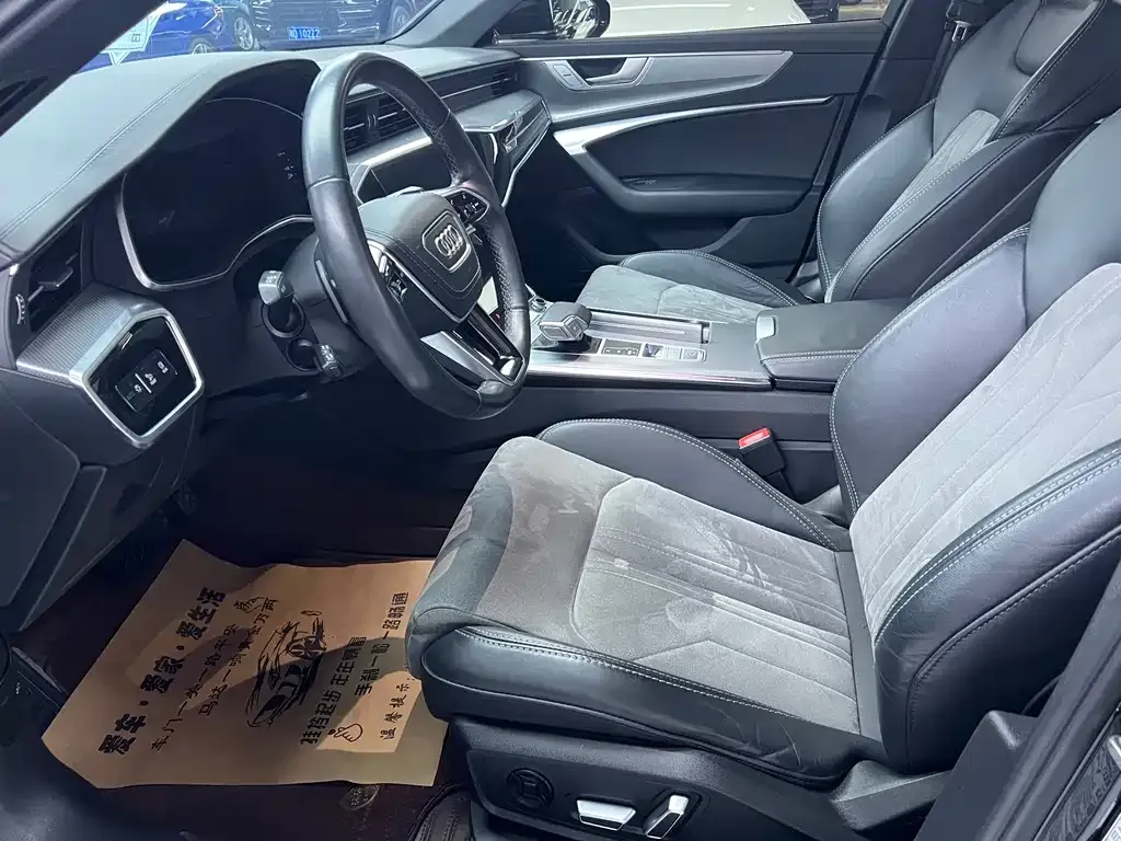 Audi A6L 2023 из CN, фото 10