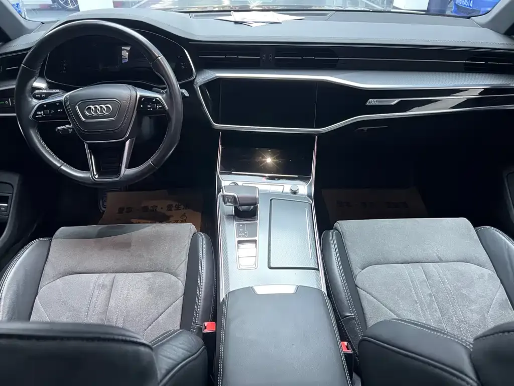 Audi A6L 2023 из CN, фото 8