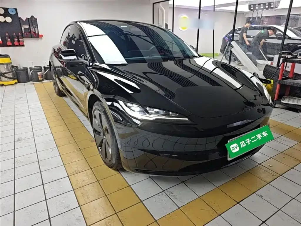Tesla Model 3 — фото 2