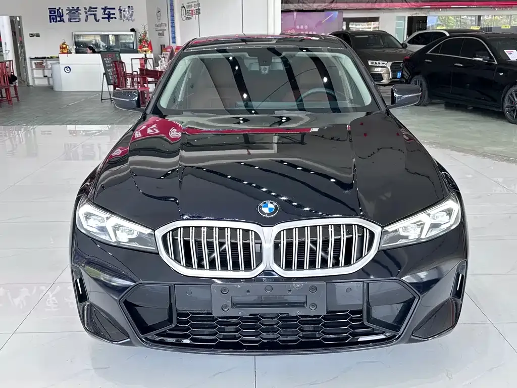 BMW 3 Series 2024 из CN, фото 2