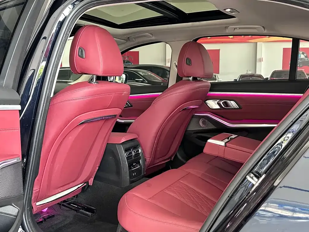 BMW 3 Series 2024 из CN, фото 9