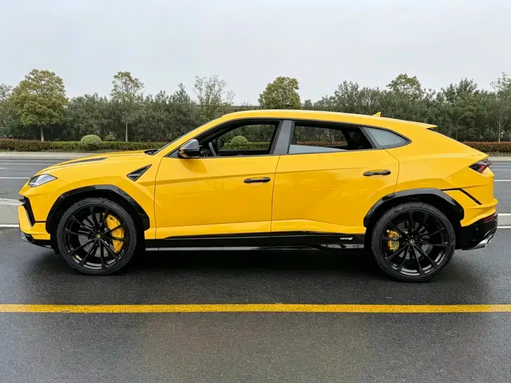 Lamborghini Urus — фото 4