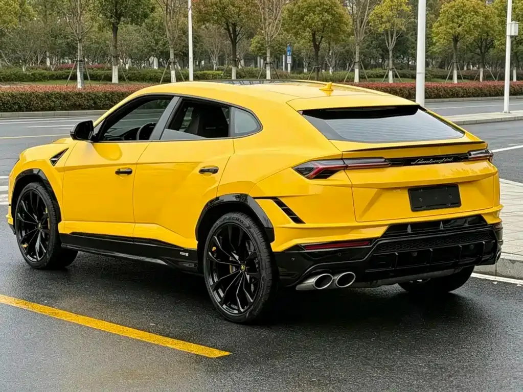 Lamborghini Urus — фото 8