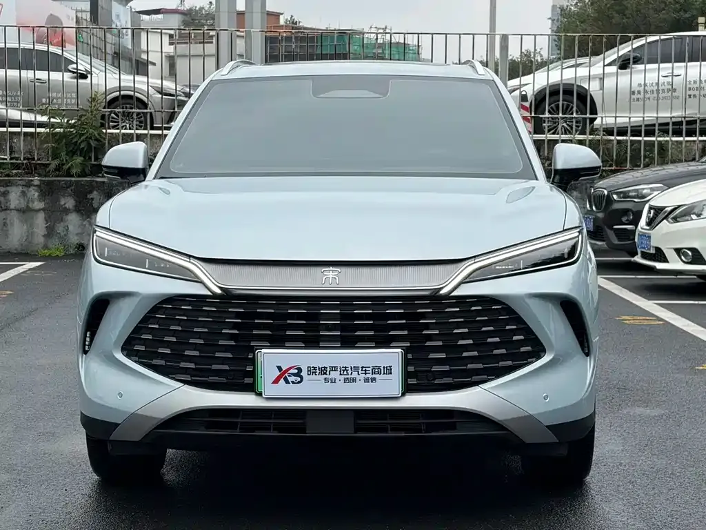BYD L DM-i — фото 7
