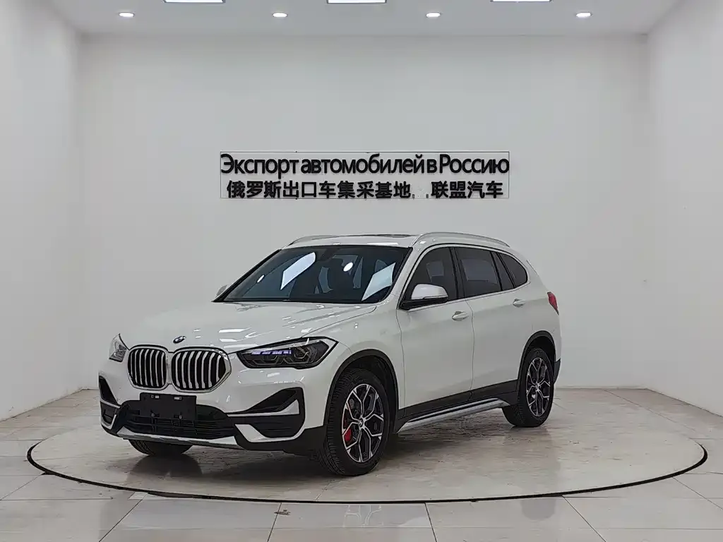 BMW X1 — фото 1