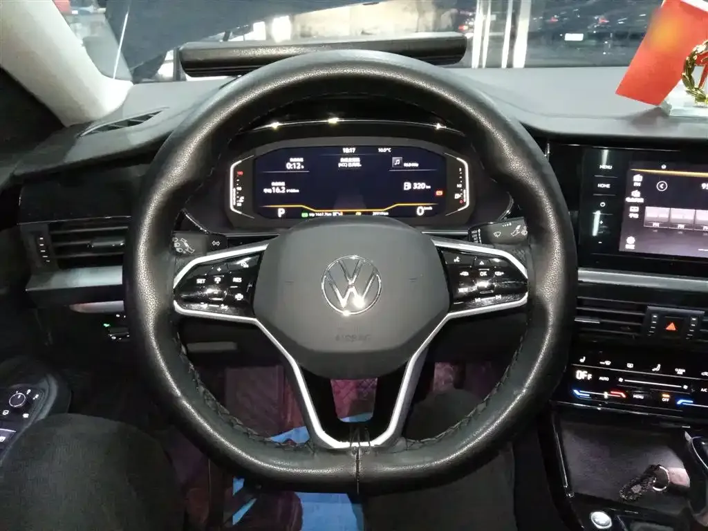 Volkswagen Passat — фото 8