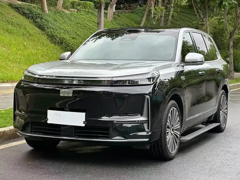 Geely Galaxy M9