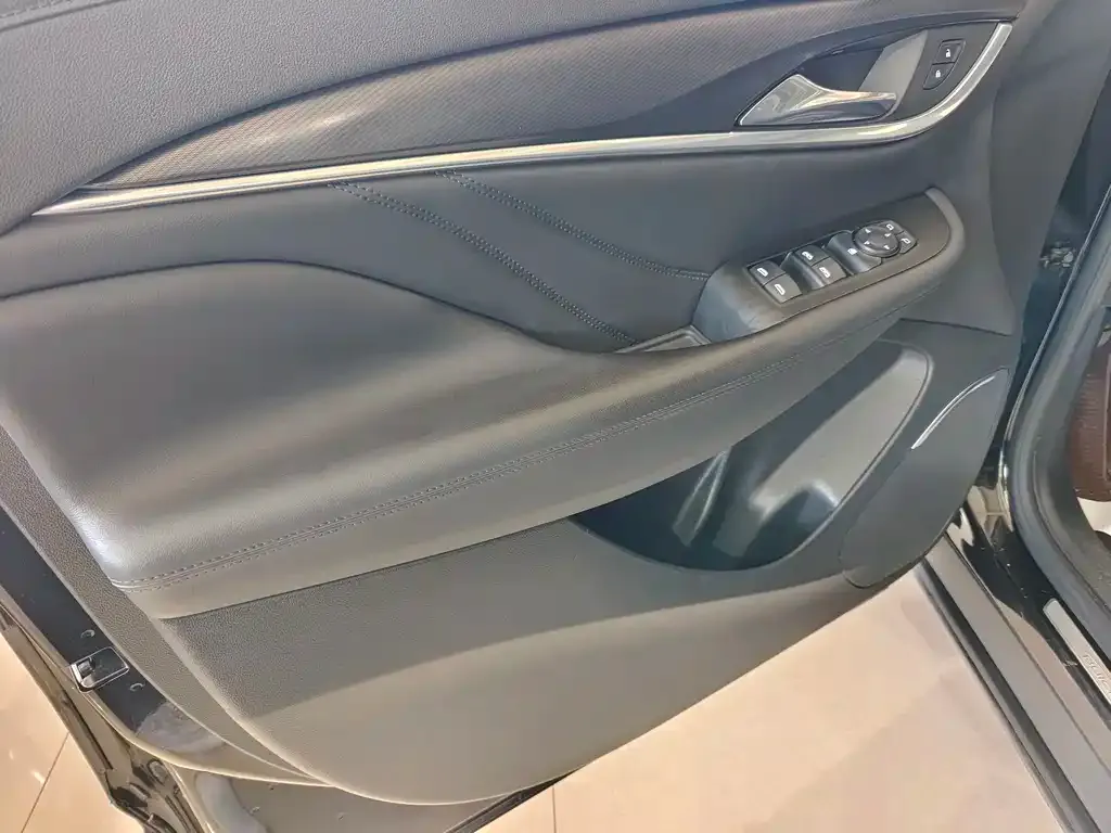 Buick Enclave — фото 3