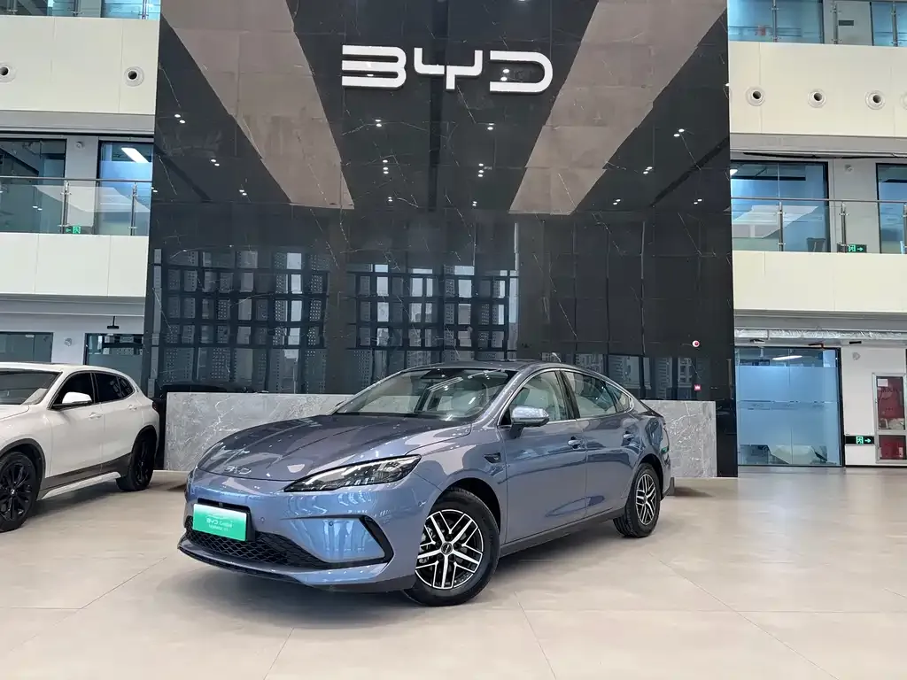 BYD Seal 05 DM-i — фото 1