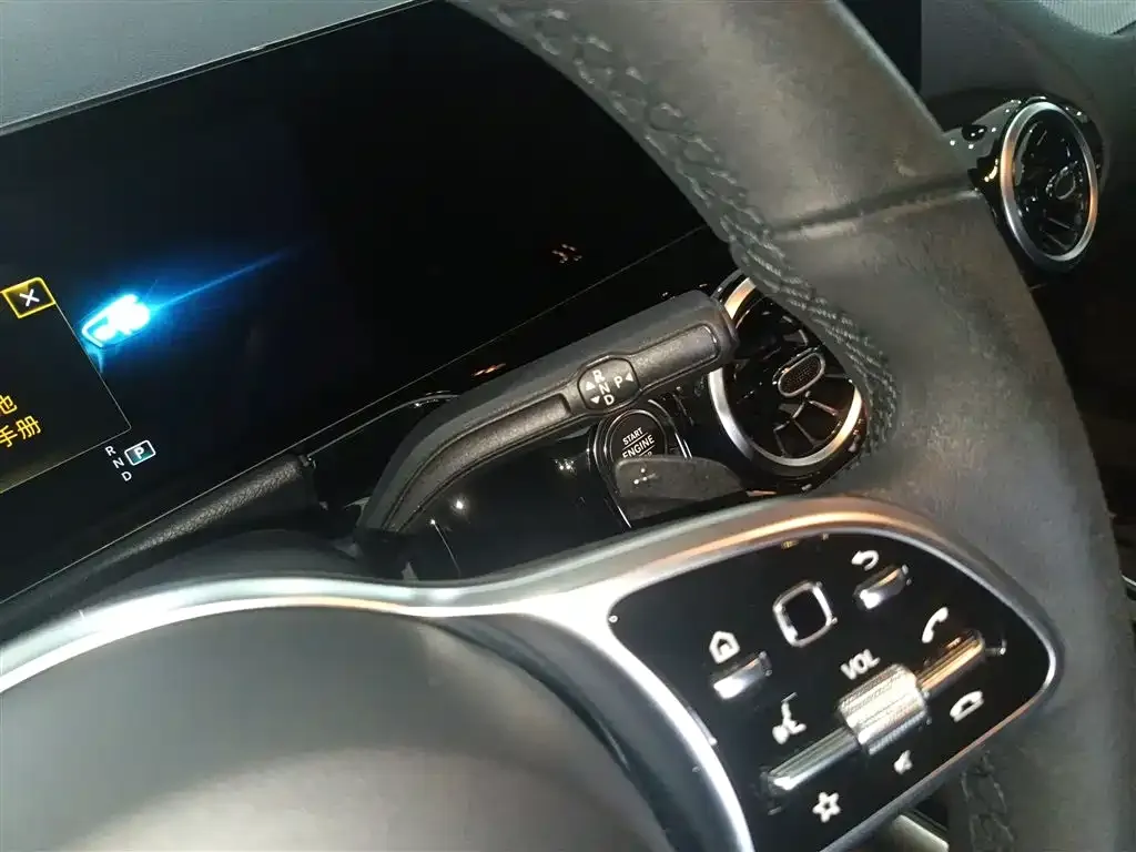 Mercedes-Benz GLA — фото 10