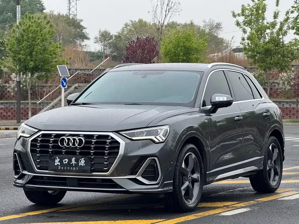 Audi Q3 — фото 10