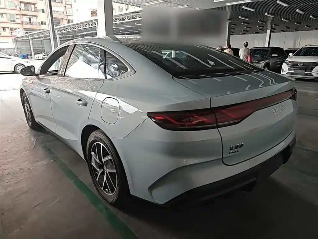 BYD Qin L — фото 6