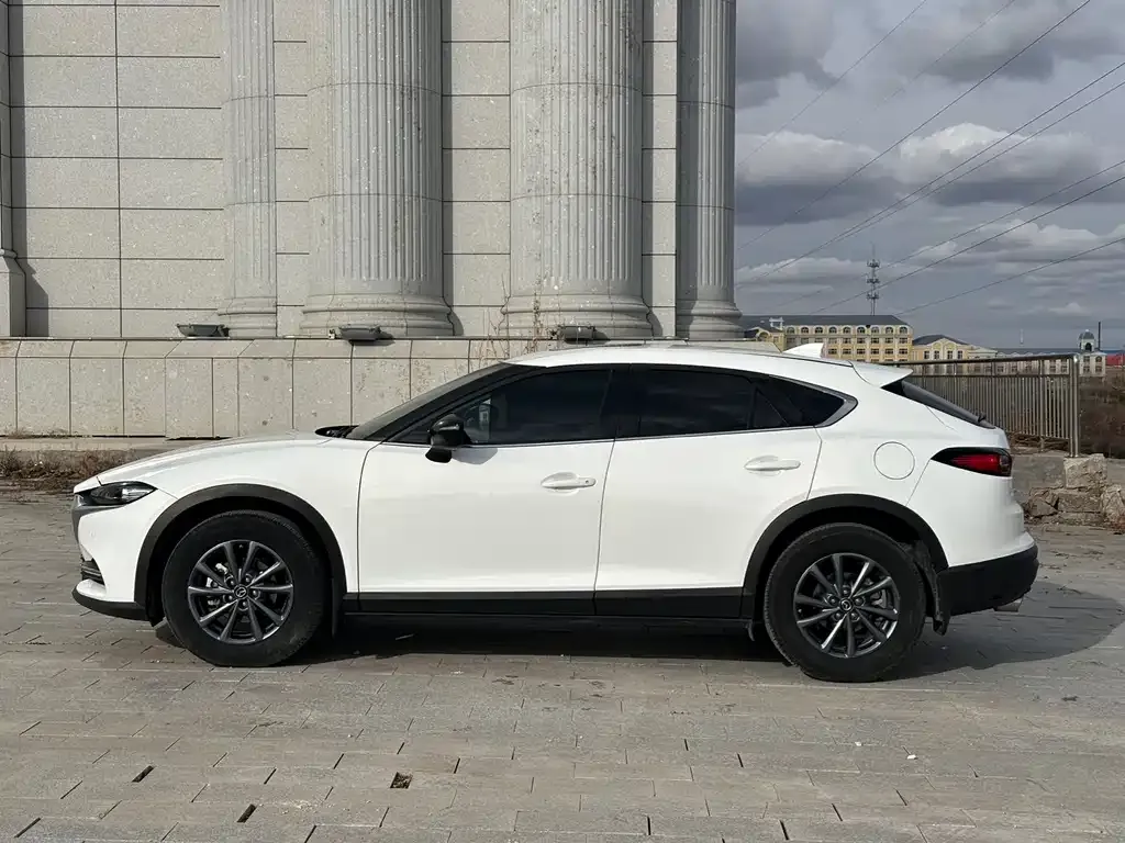 Mazda CX-4 — фото 8