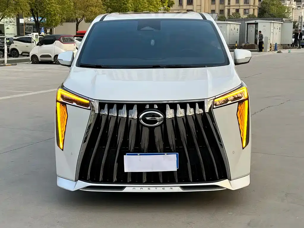 GAC Motor Trumpchi M8 — фото 1