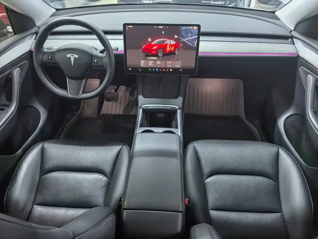 Tesla Model Y — фото 3