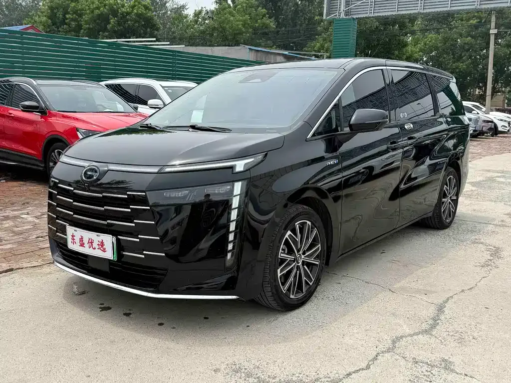GAC Motor 传祺E8 PHEV — фото 1