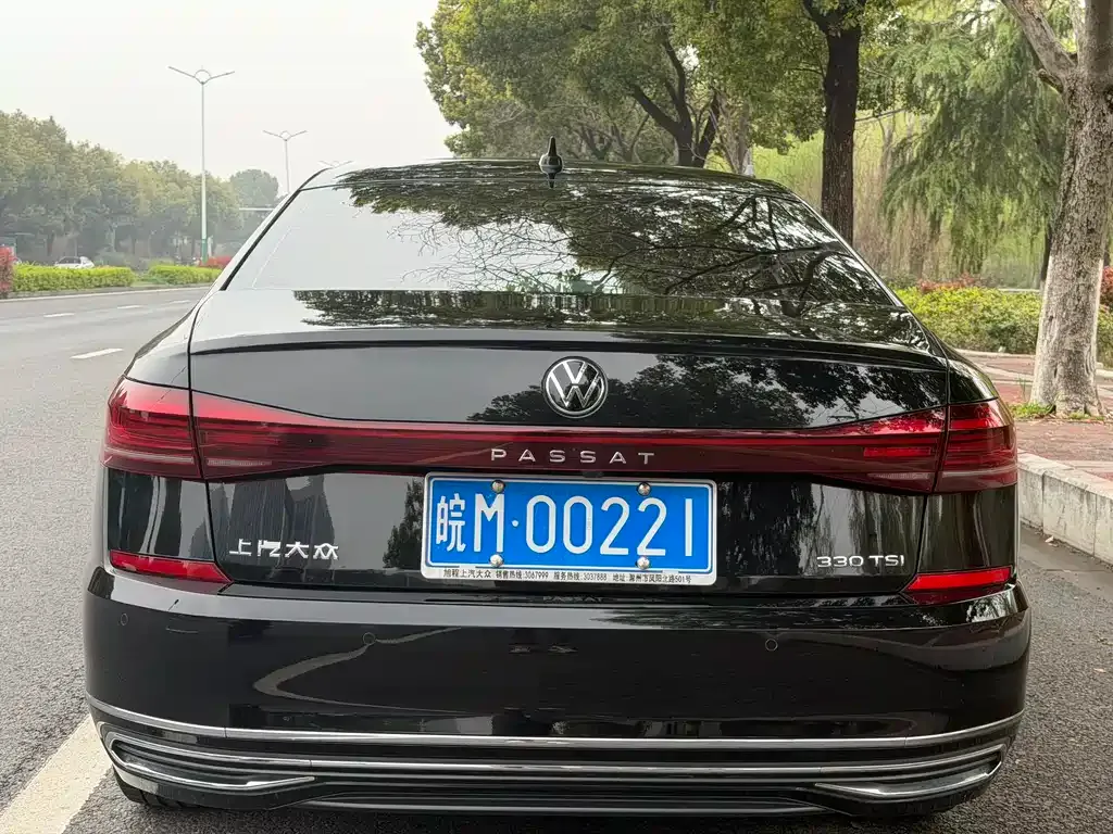Volkswagen Passat — фото 5