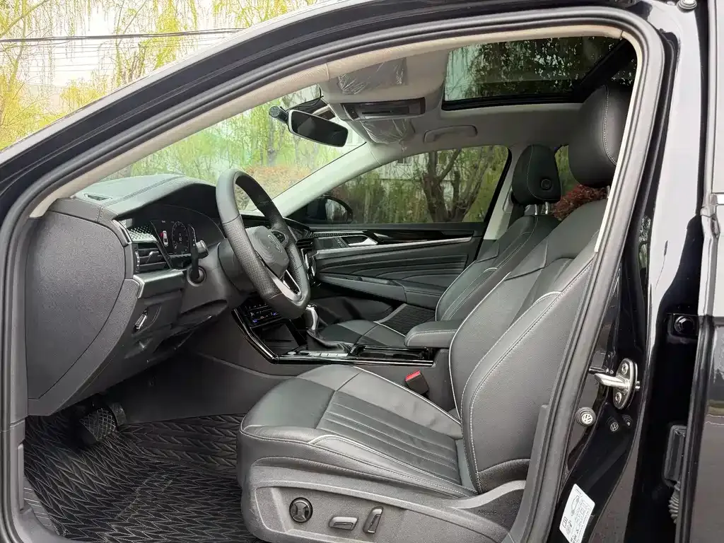 Volkswagen Passat — фото 4