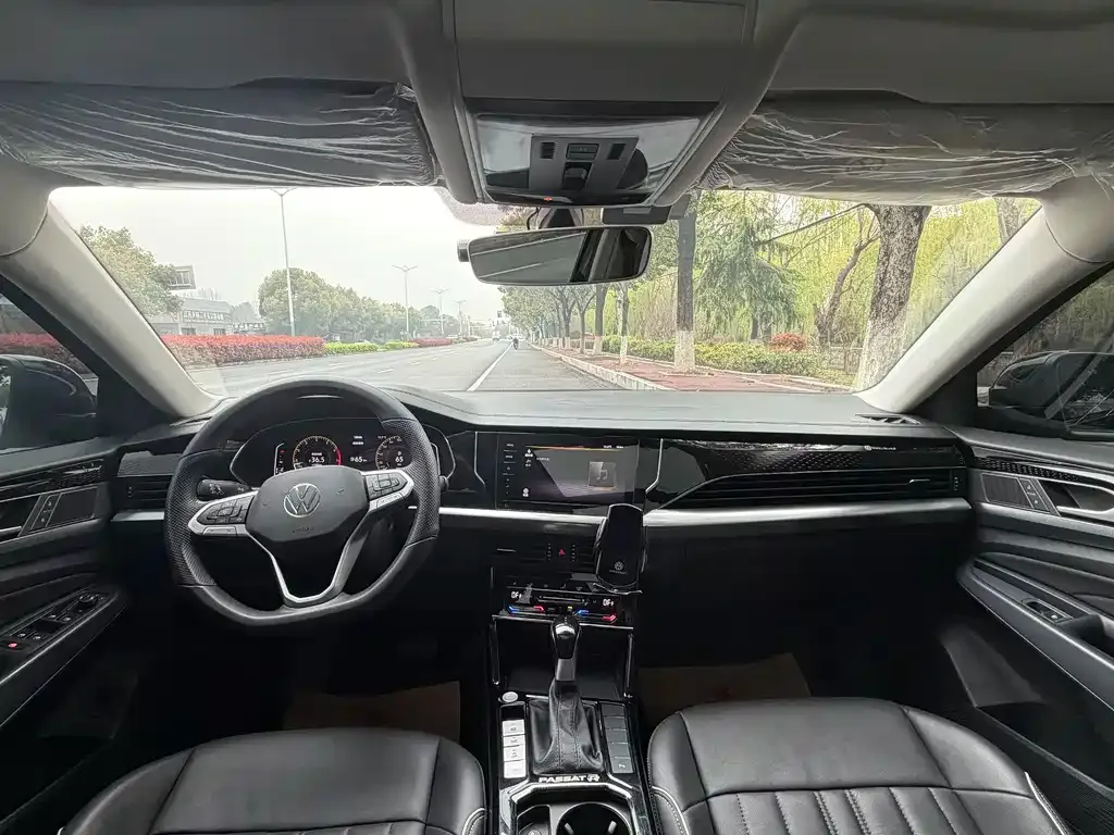 Volkswagen Passat — фото 2