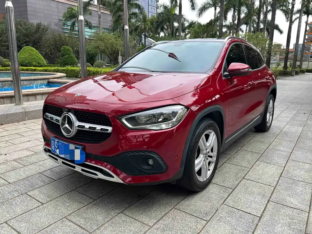 Mercedes-Benz GLA