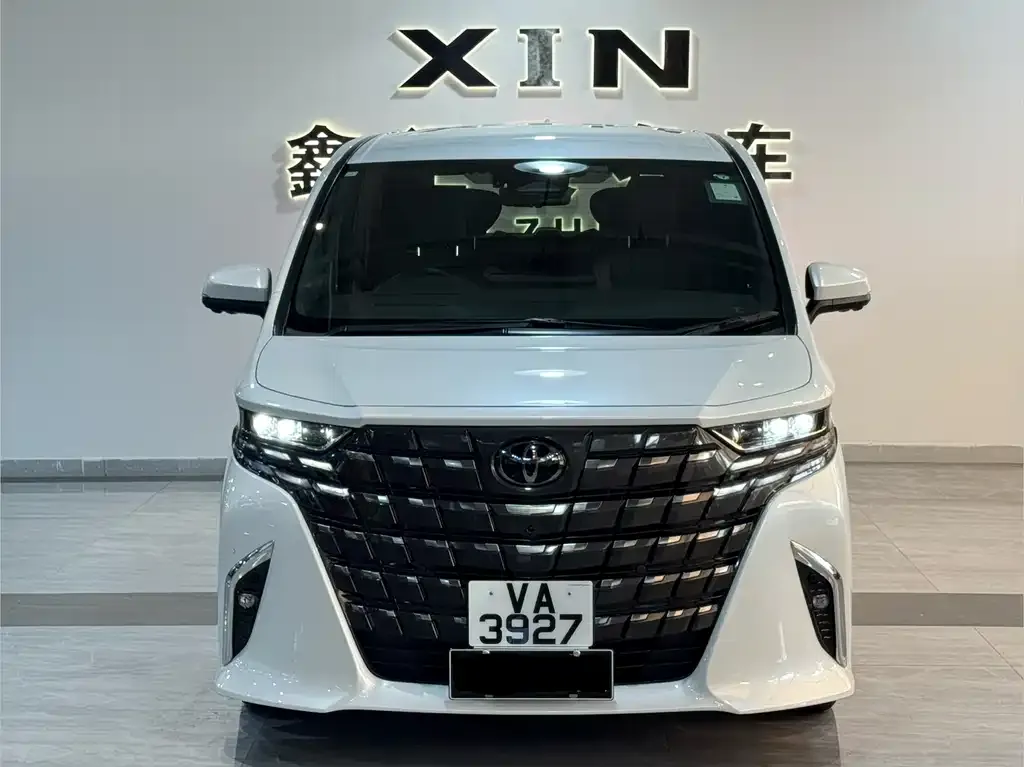 Toyota Alphard — фото 8
