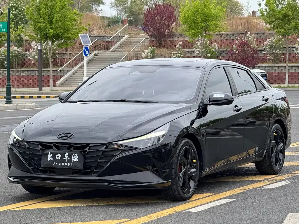 Hyundai Elantra — фото 8