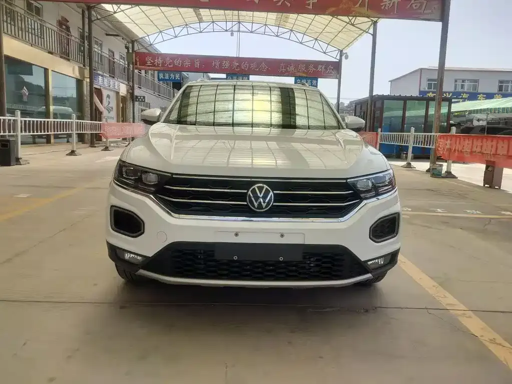 Volkswagen T-Roc — фото 2
