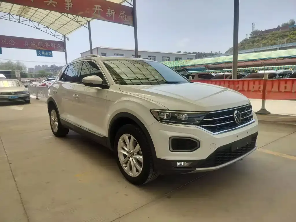 Volkswagen T-Roc — фото 3
