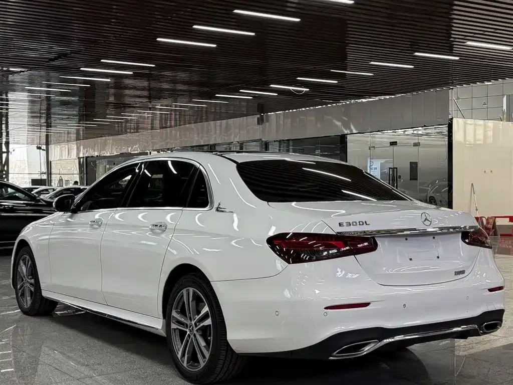 Mercedes-Benz E-Class 2023 из CN, фото 9