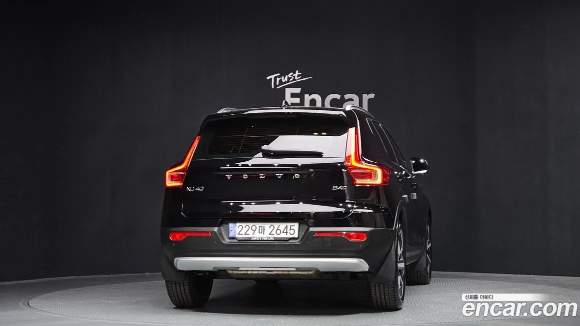 Volvo XC40 2024 из KR, фото 3