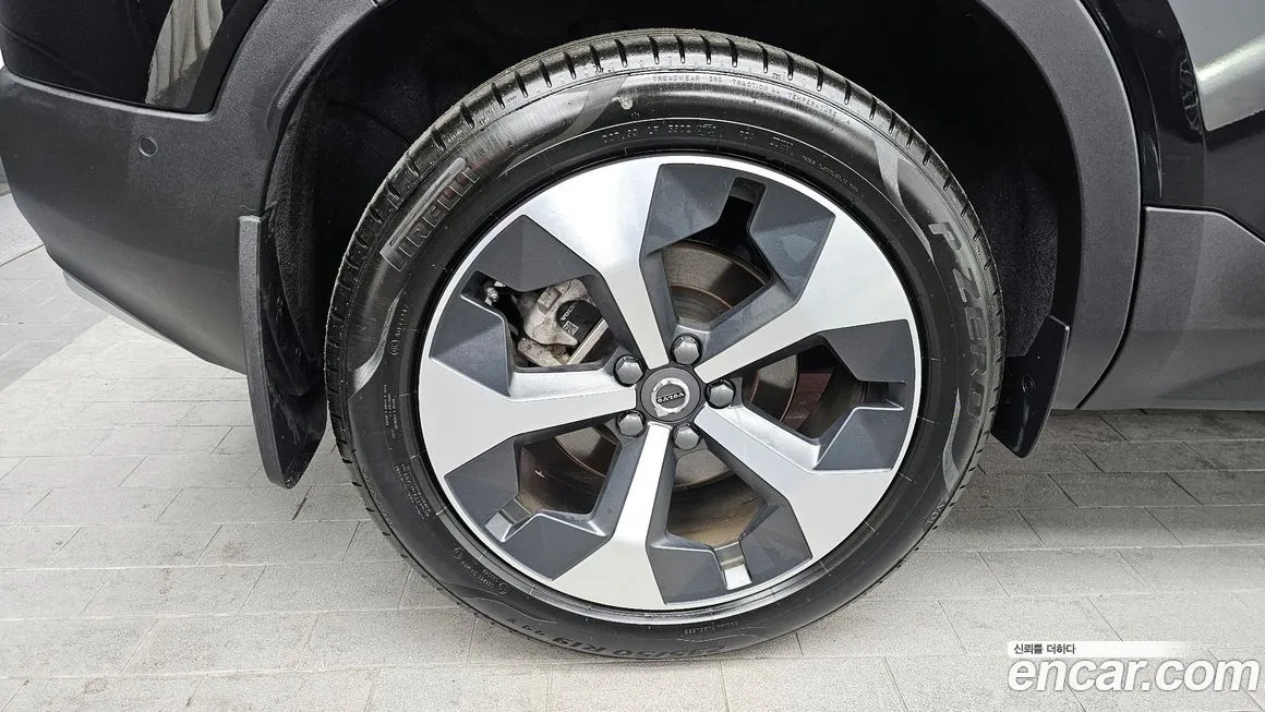 Volvo XC40 2024 из KR, фото 9