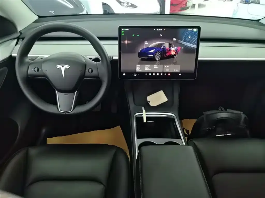 Tesla Model Y — фото 2