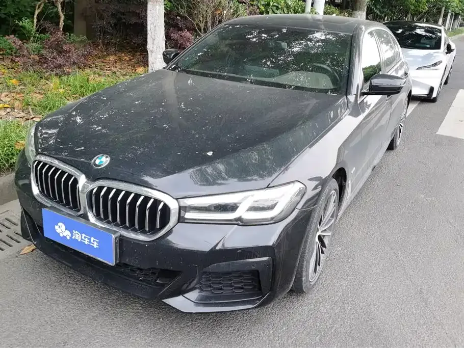 BMW 5 Series — фото 1