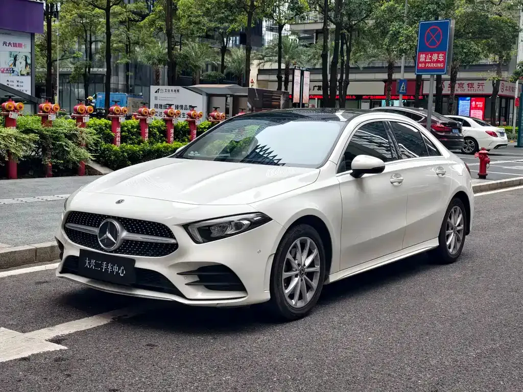 Mercedes-Benz A-Class — фото 1