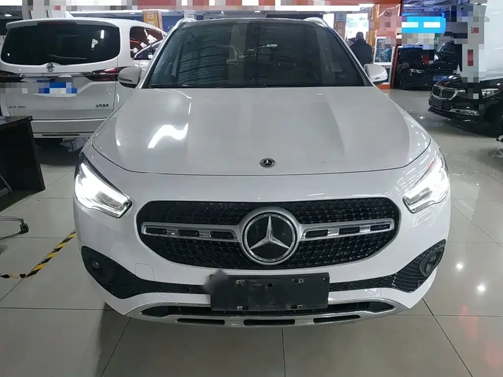 Mercedes-Benz GLA — фото 9
