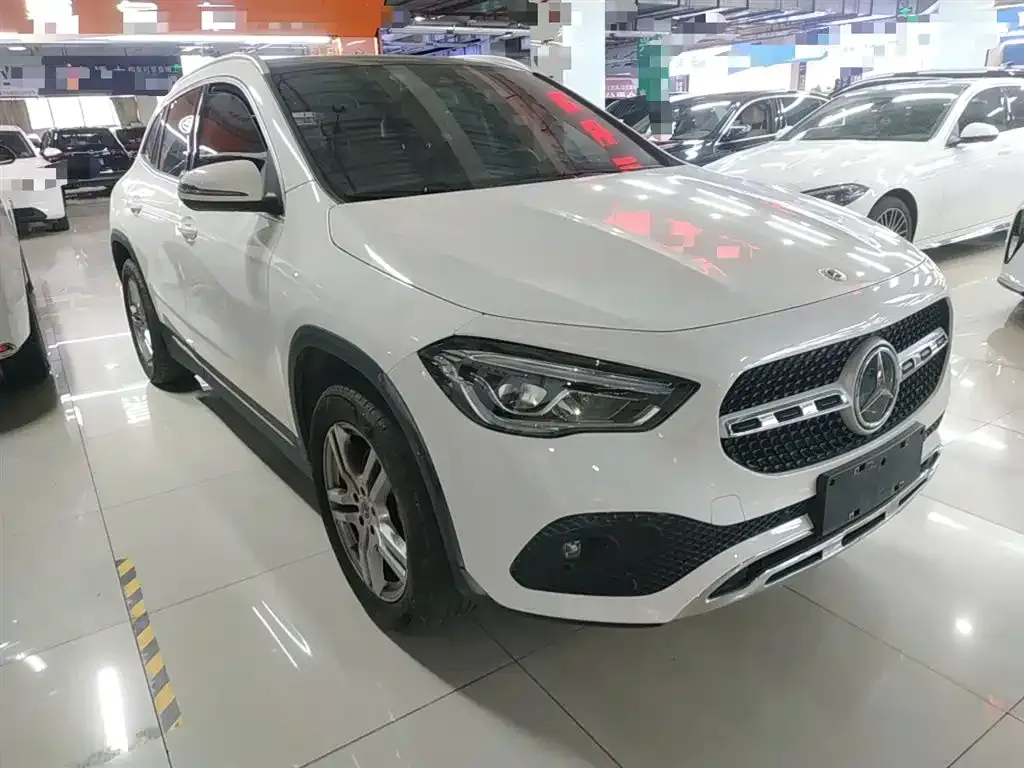 Mercedes-Benz GLA — фото 8