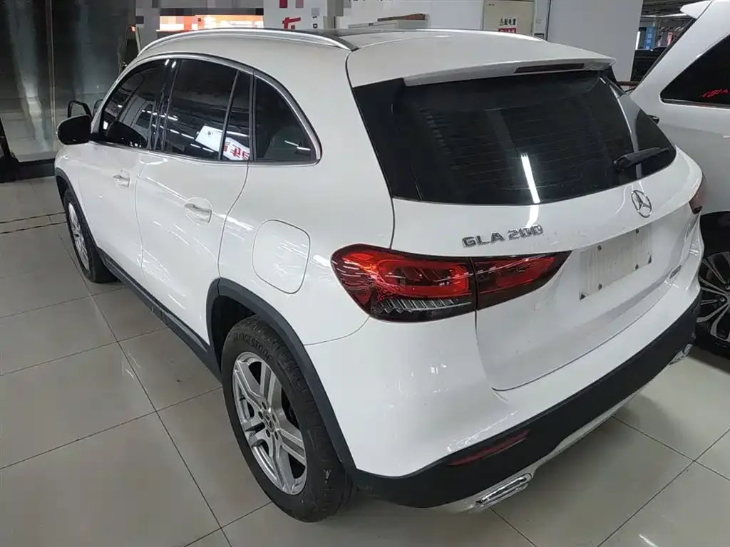 Mercedes-Benz GLA — фото 5