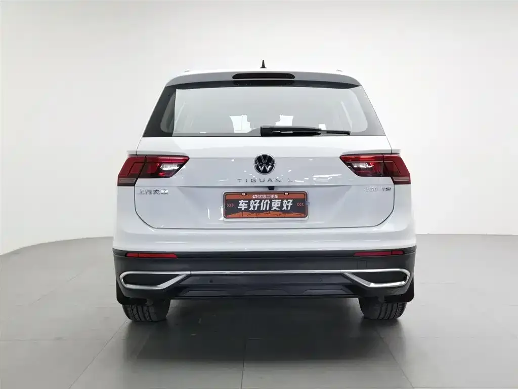 Volkswagen Tiguan L — фото 2