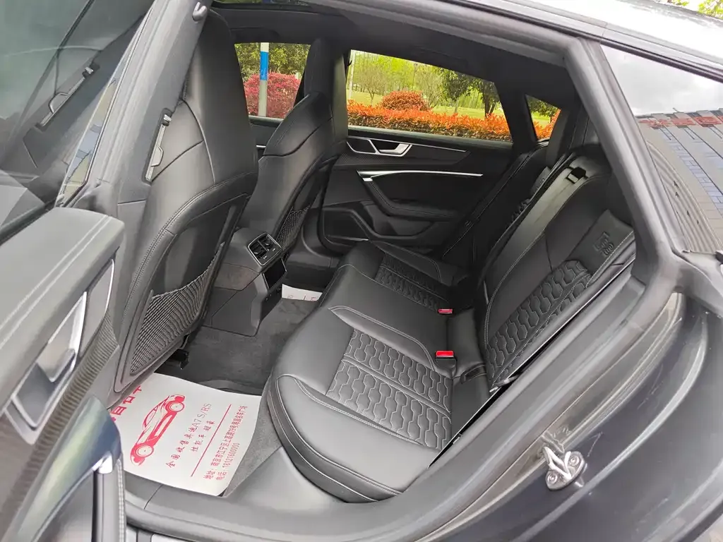 Audi RS 7 2021 из CN, фото 2