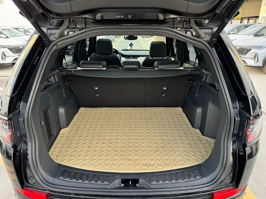 Land Rover Discovery Sport — фото 10