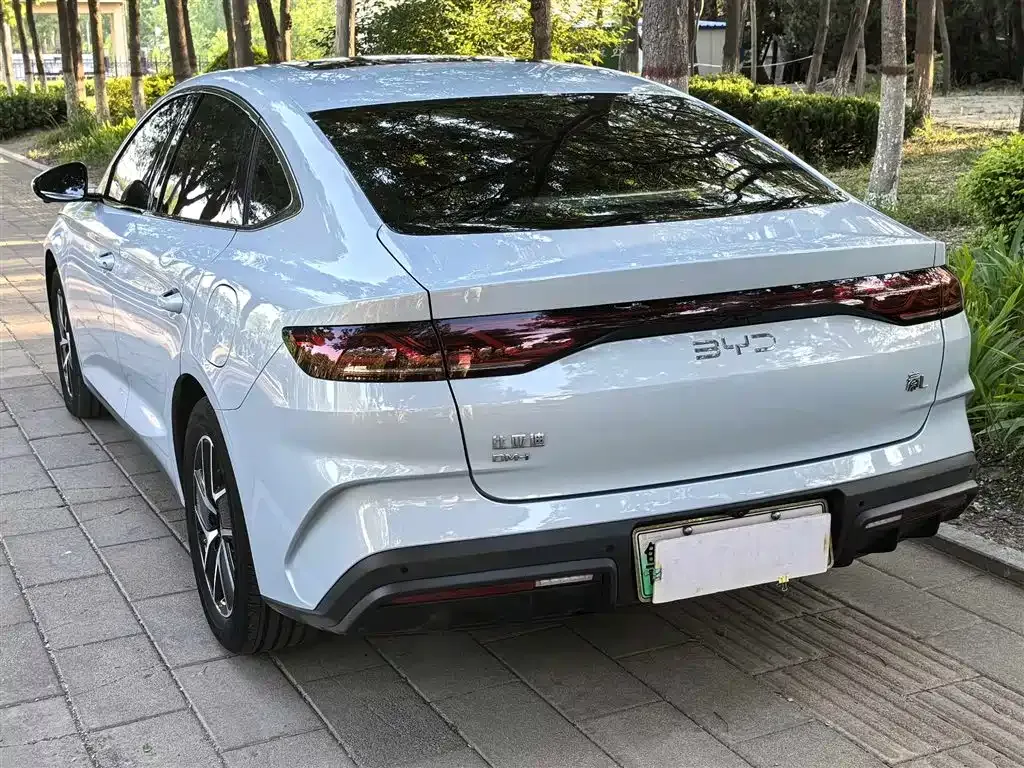 BYD Qin L — фото 7