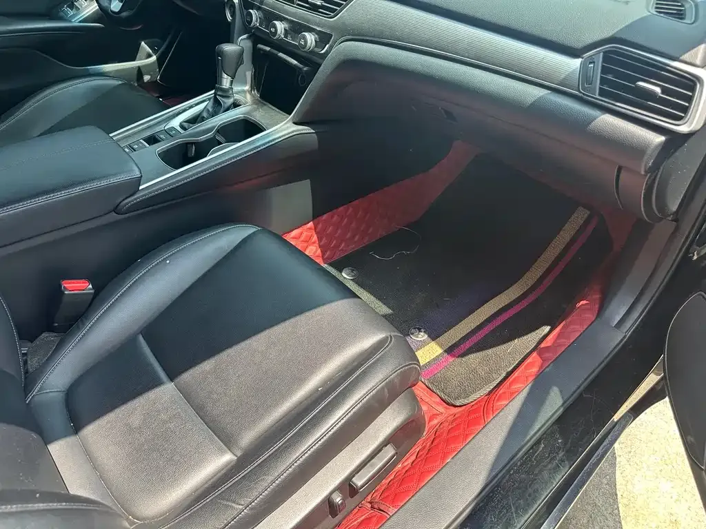 Honda Accord — фото 6