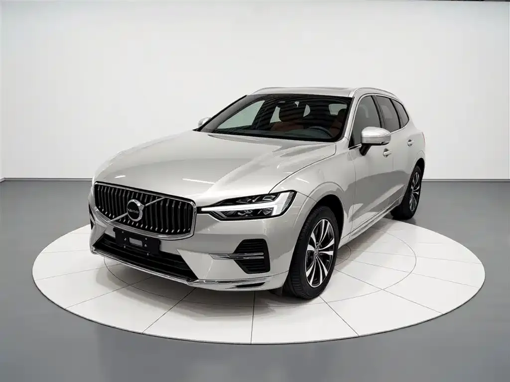 Volvo XC60 — фото 4