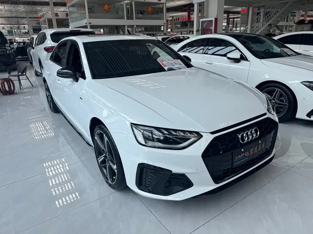 Audi A4L 2025 из CN, фото 2